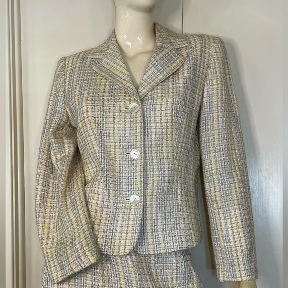 Vintage 2 Piece Suit Jacket & Skirt Woven Size 8P - Picture 2 of 16